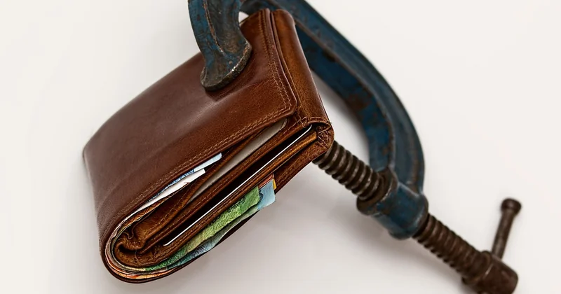 Réduire légalement quand le CA est irrégulier ou qu'on est en difficulté