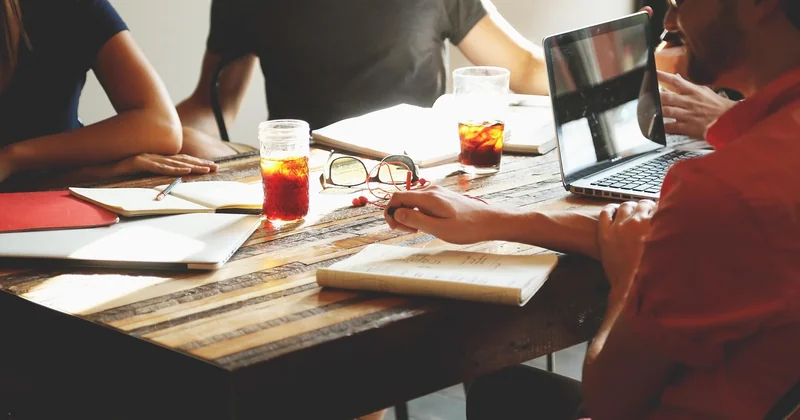 Comment gérer un conflit entre deux personnes quand vous n'êtes pas leur manager